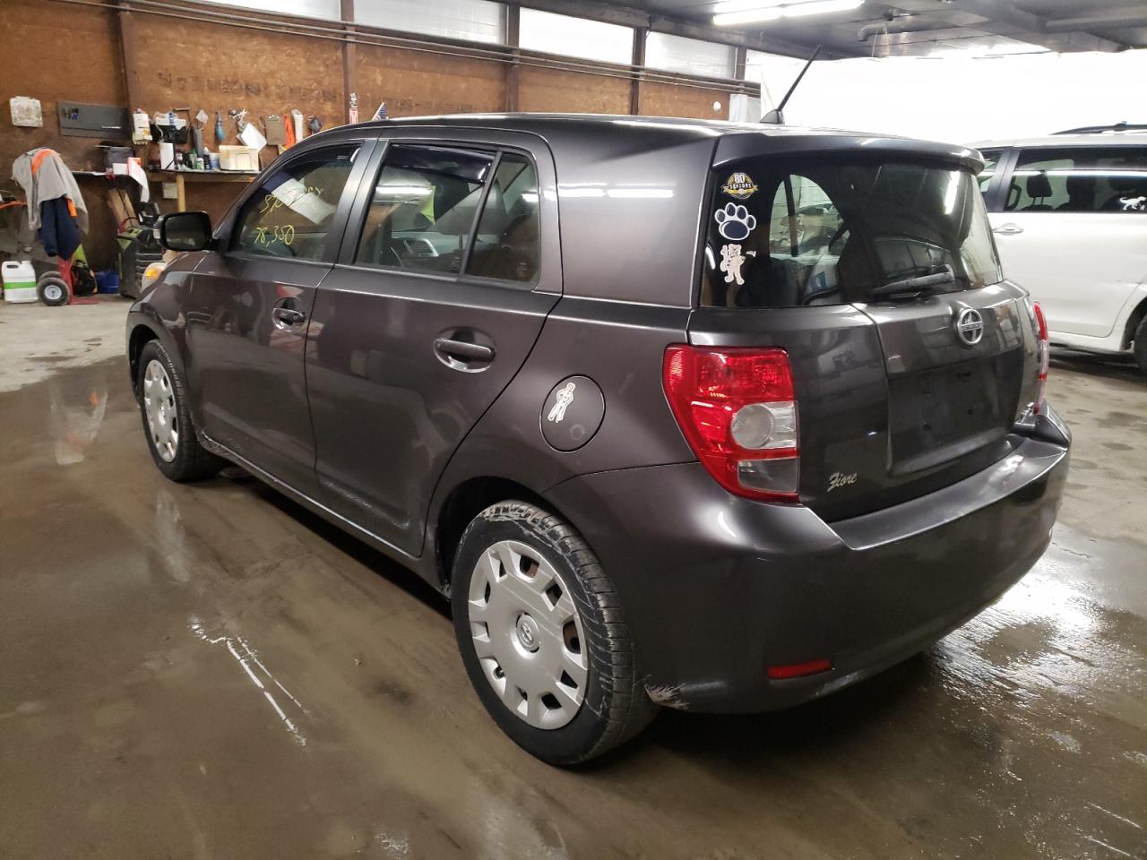 Photo 3 from auction – 2009 TOYOTA SCION XD with VIN JTKKU10429J046290