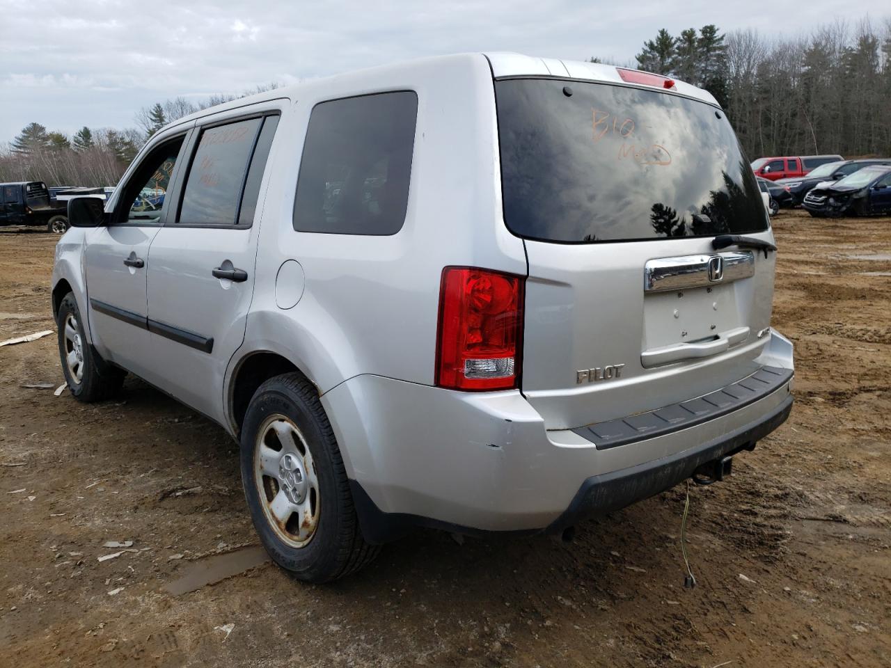 Photo 3 from auction – 2011 HONDA PILOT LX with VIN 5FNYF4H29BB053833