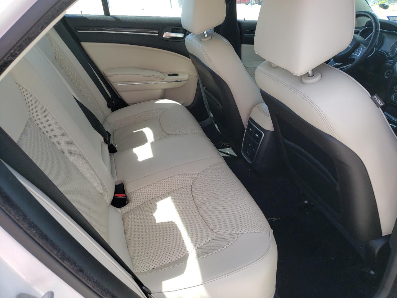 Photo 6 from auction – 2015 CHRYSLER 300C with VIN 2C3CCAEG2FH814000