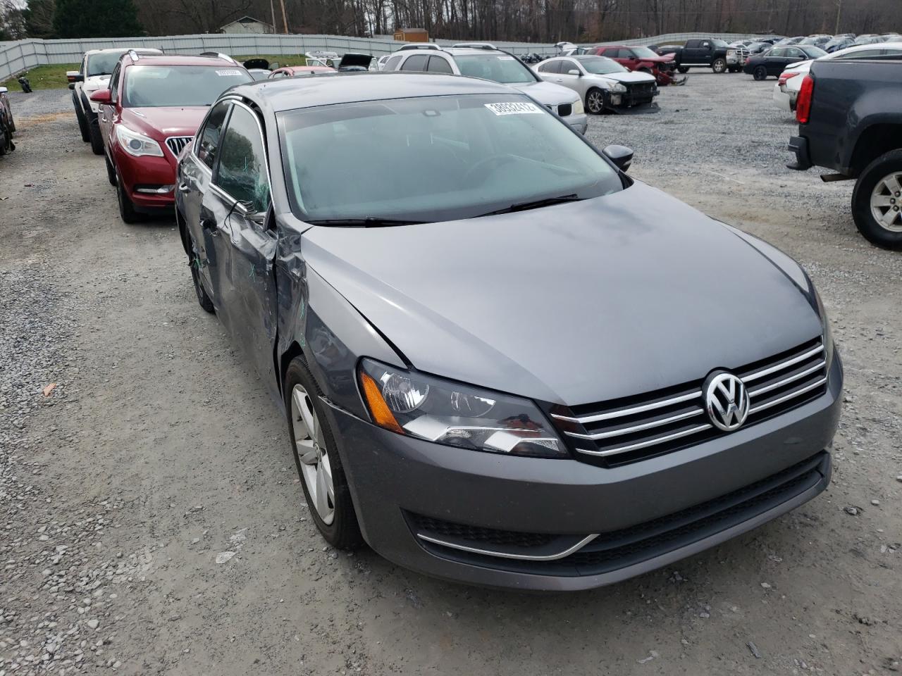 VOLKSWAGEN PASSAT SE 2015 with VIN 1VWBT7A37FC025872 - Photo from auction