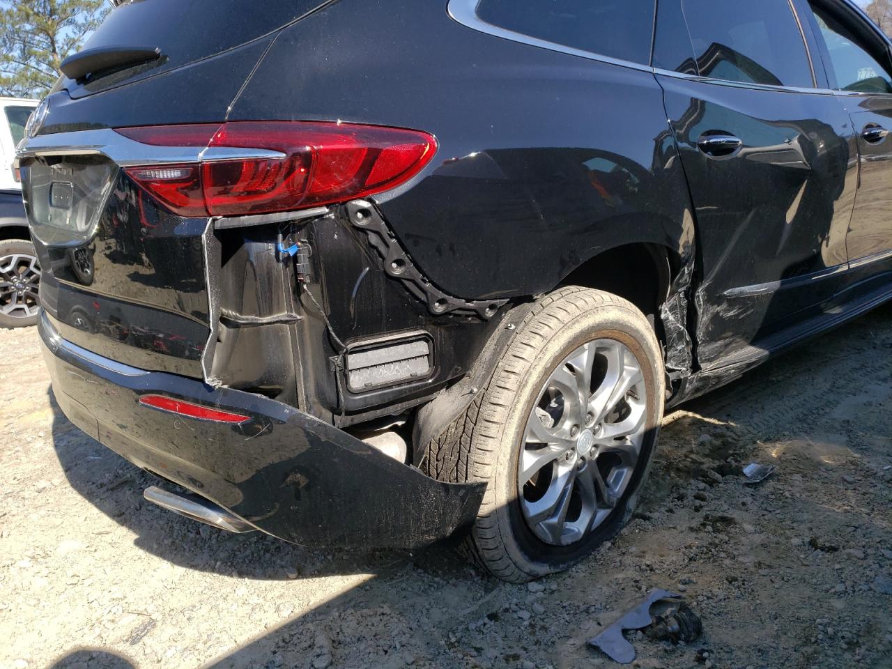 Photo 9 from auction – 2020 BUICK ENCLAVE AV with VIN 5GAEVCKW2LJ129254