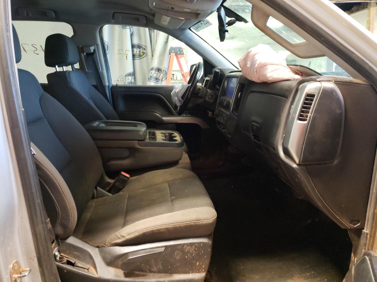 Photo 5 from auction – 2018 CHEVROLET SILVERADO with VIN 1GCVKREC2JZ138546