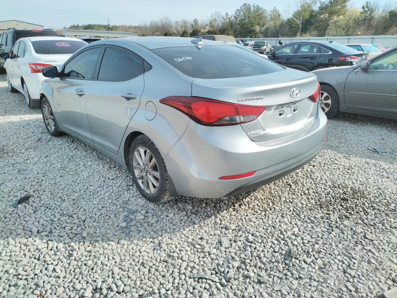 Photo 3 from auction – 2016 HYUNDAI ELANTRA SE with VIN 5NPDH4AEXGH753771