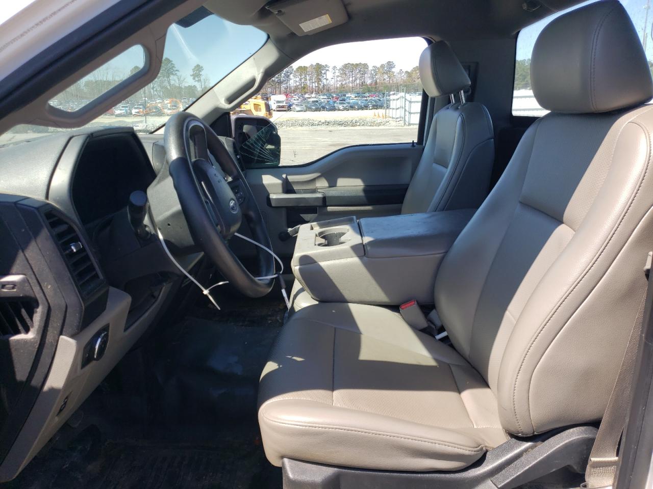 Photo 5 from auction – 2017 FORD F150 with VIN 1FTMF1C83HKD22686
