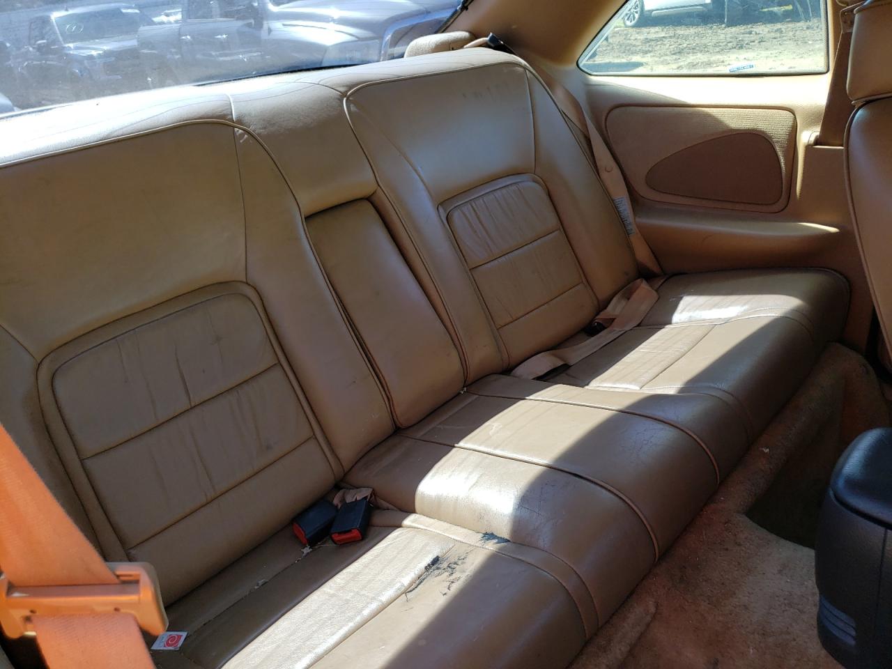 Photo 6 from auction – 1996 FORD THUNDERBIR with VIN 1FALP62W9TH171273