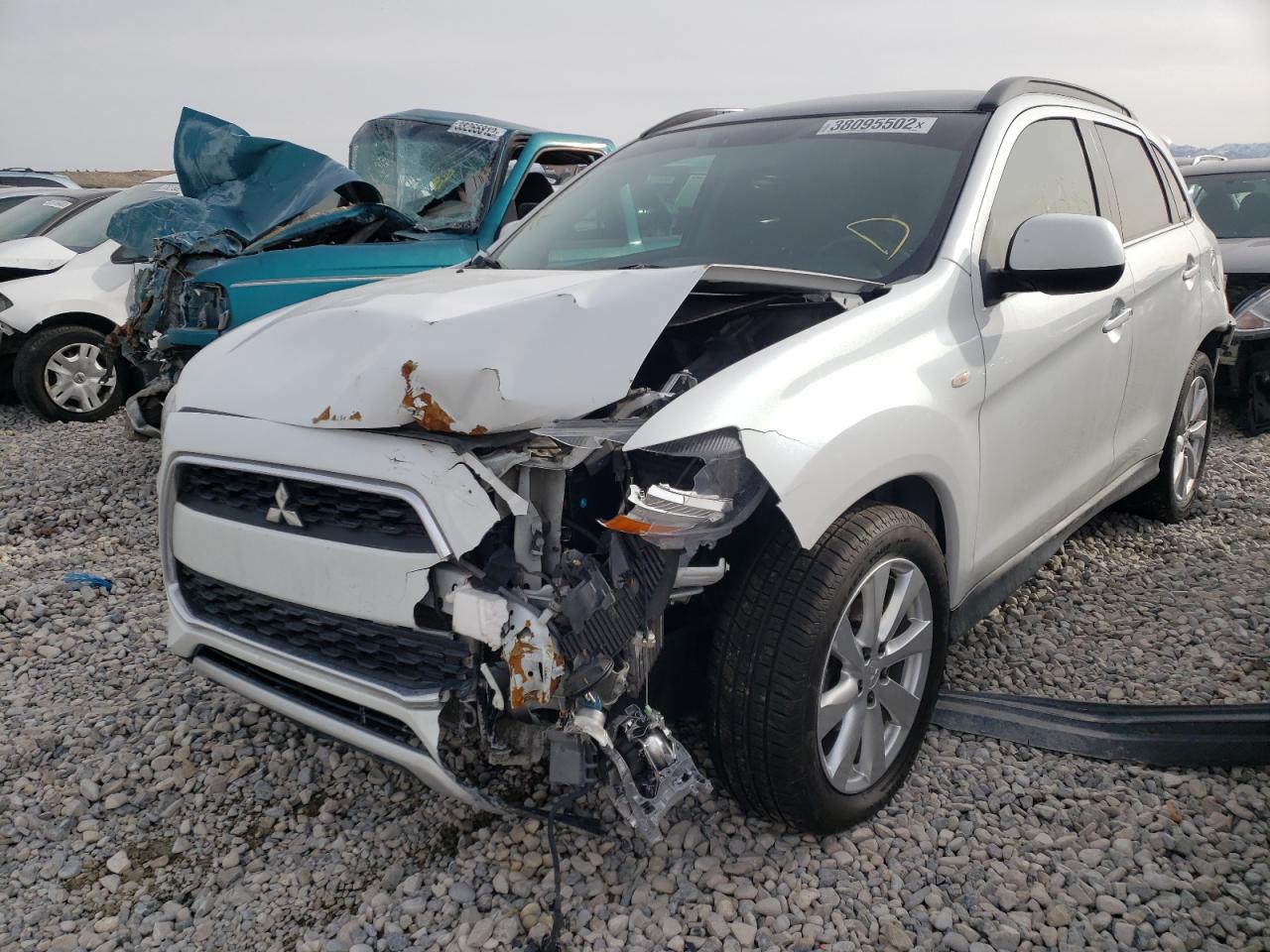 Photo 9 from auction – 2015 MITSUBISHI OUTLANDER with VIN 4A4AR4AU4FE008562
