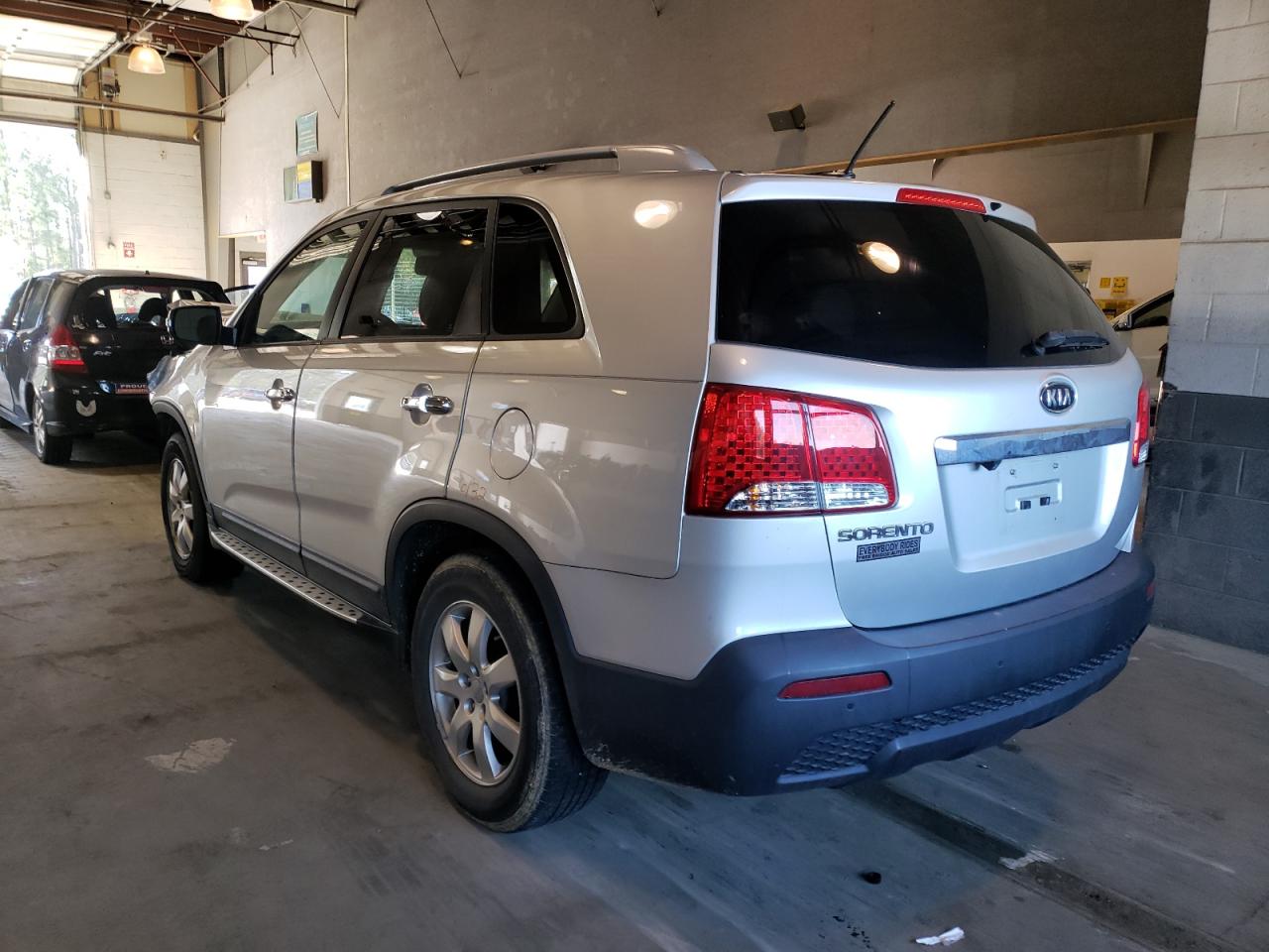 Photo 3 from auction – 2012 KIA SORENTO BA with VIN 5XYKT3A67CG293642