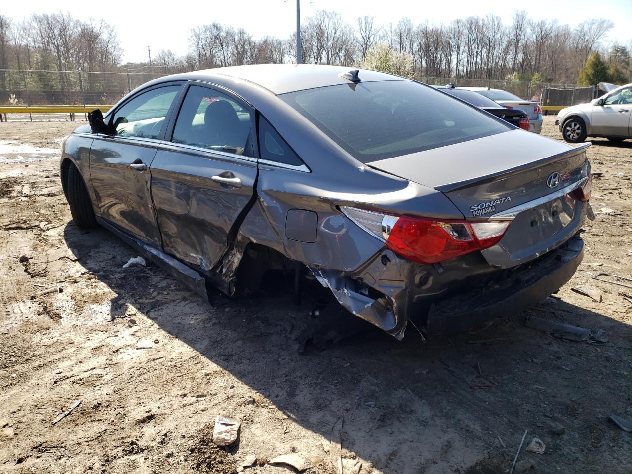 Photo 3 from auction – 2013 HYUNDAI SONATA GLS with VIN 5NPEB4AC4DH797345