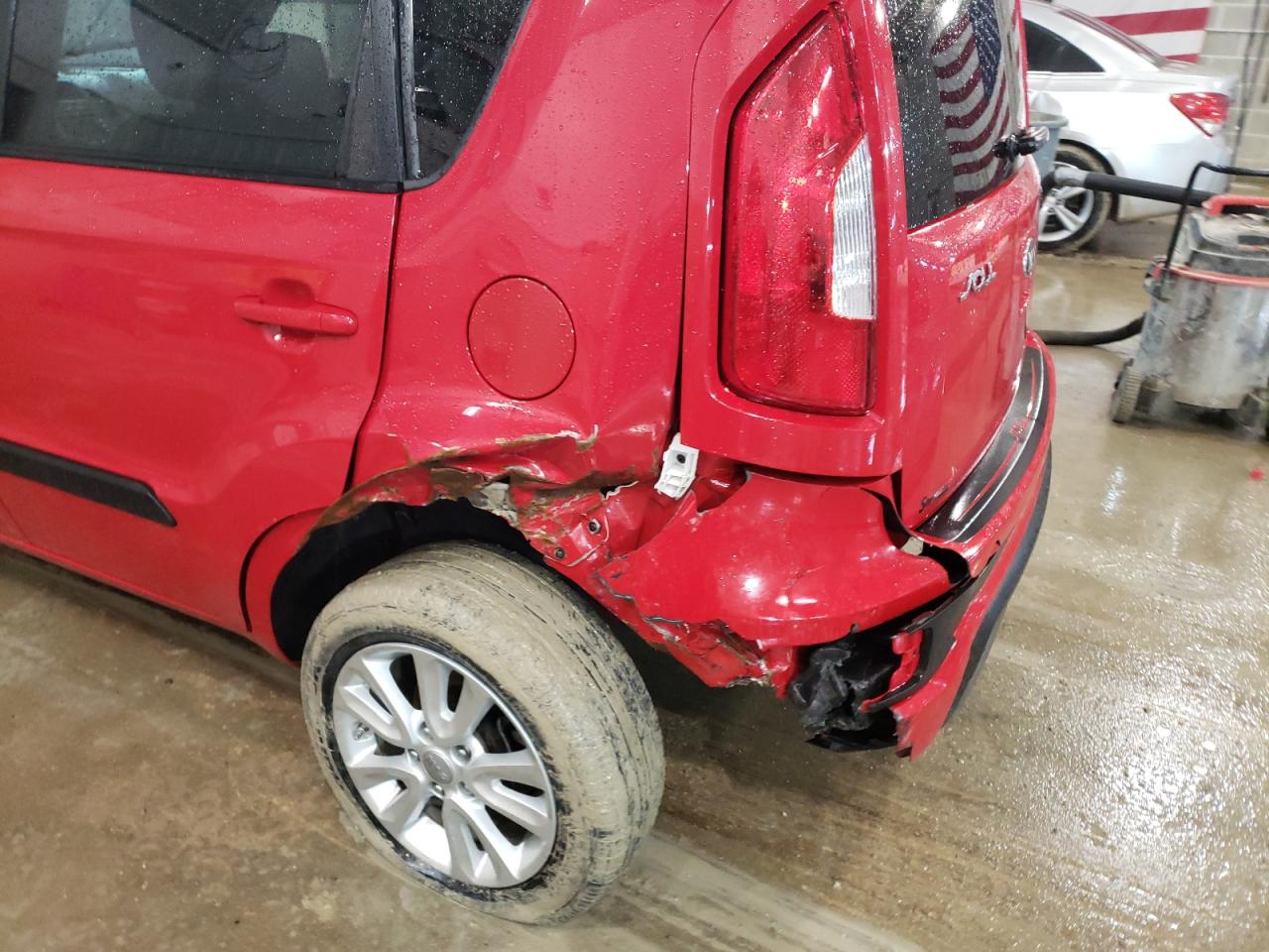 Photo 9 from auction – 2013 KIA SOUL with VIN KNDJT2A58D7610145