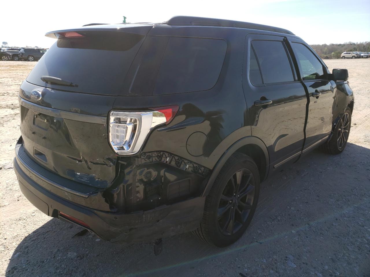 Photo 4 from auction – 2018 FORD EXPLORER X with VIN 1FM5K7D85JGA23755