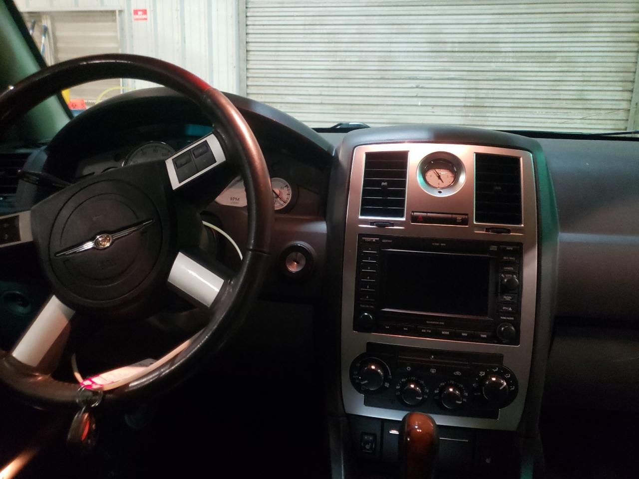 Photo 9 from auction – 2007 CHRYSLER 300C with VIN 2C3KA63HX7H840713