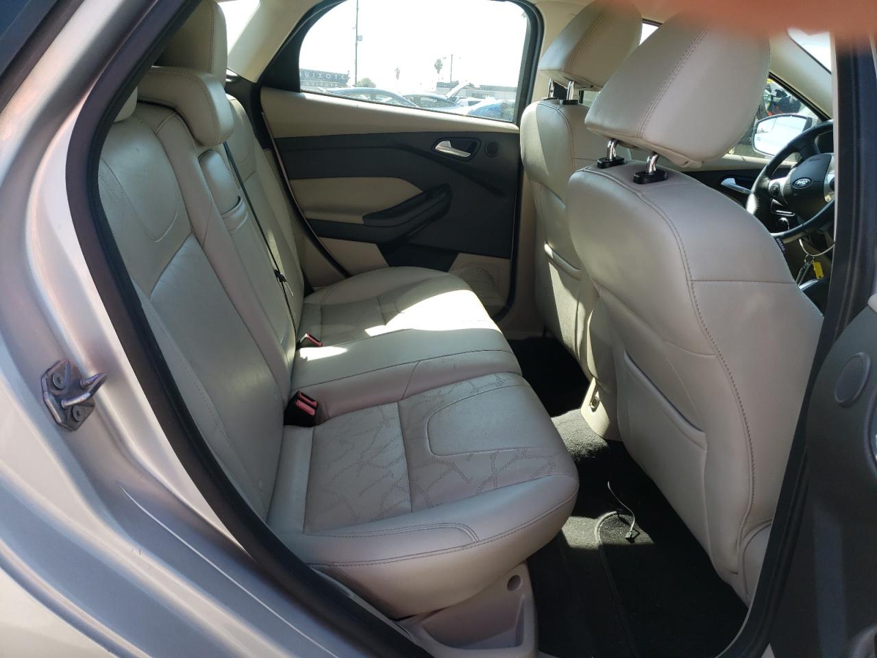 Photo 6 from auction – 2013 FORD FOCUS BEV with VIN 1FADP3R45DL172121