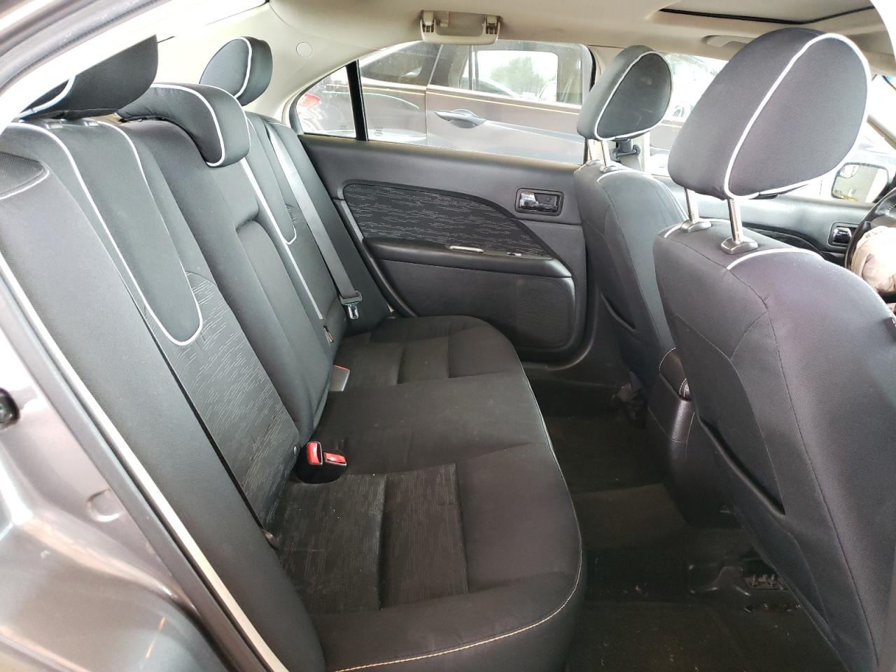 Photo 6 from auction – 2012 FORD FUSION SE with VIN 3FAHP0HG7CR102485