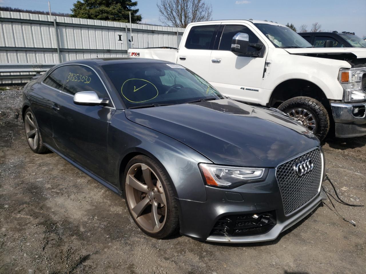 AUDI RS5 2013 with VIN WUAC6AFRXDA902679 - Photo from auction