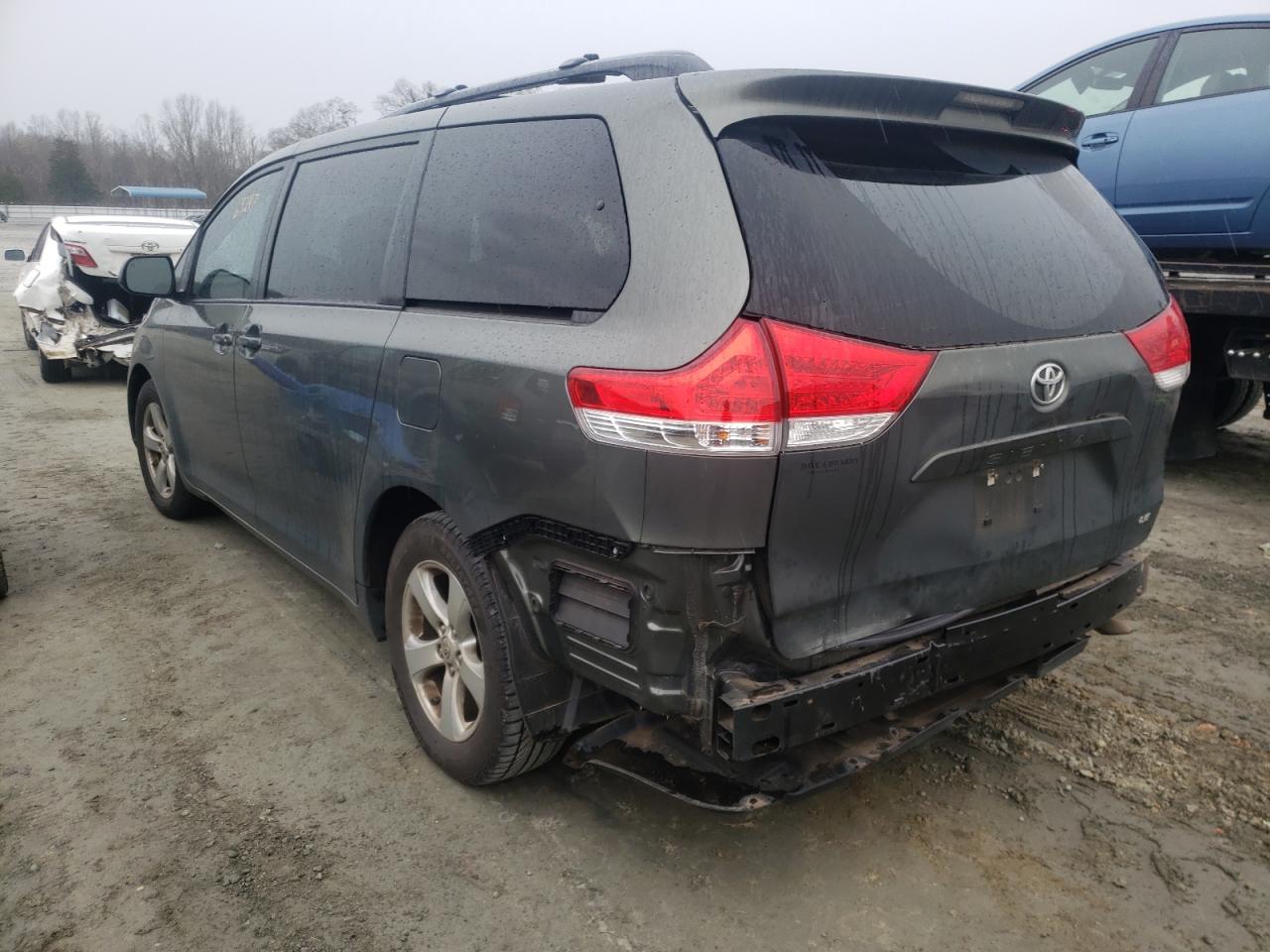 Photo 3 from auction – 2012 TOYOTA SIENNA LE with VIN 5TDKK3DCXCS232454