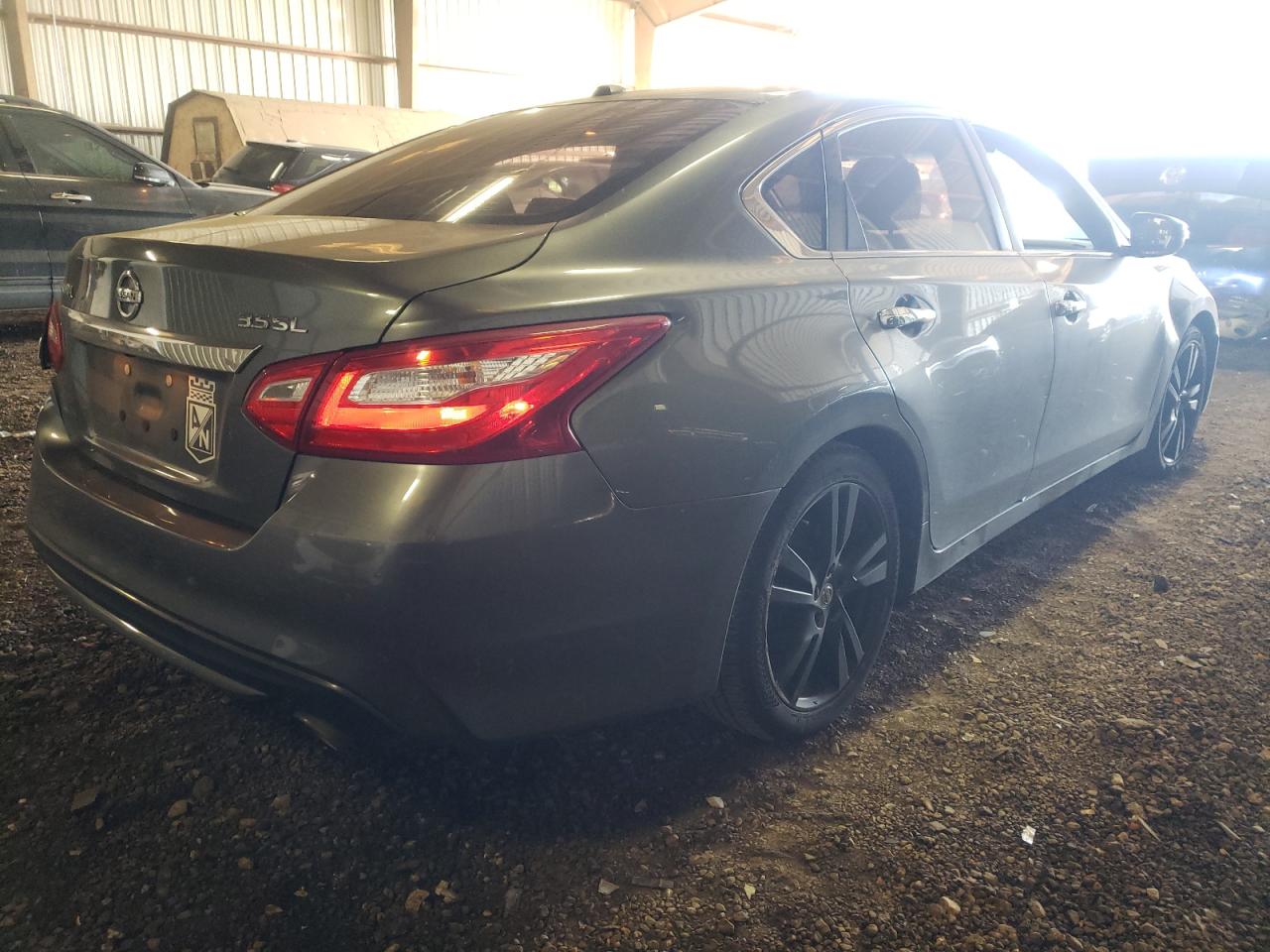 Photo 4 from auction – 2017 NISSAN ALTIMA 3.5 with VIN 1N4BL3APXHC201613