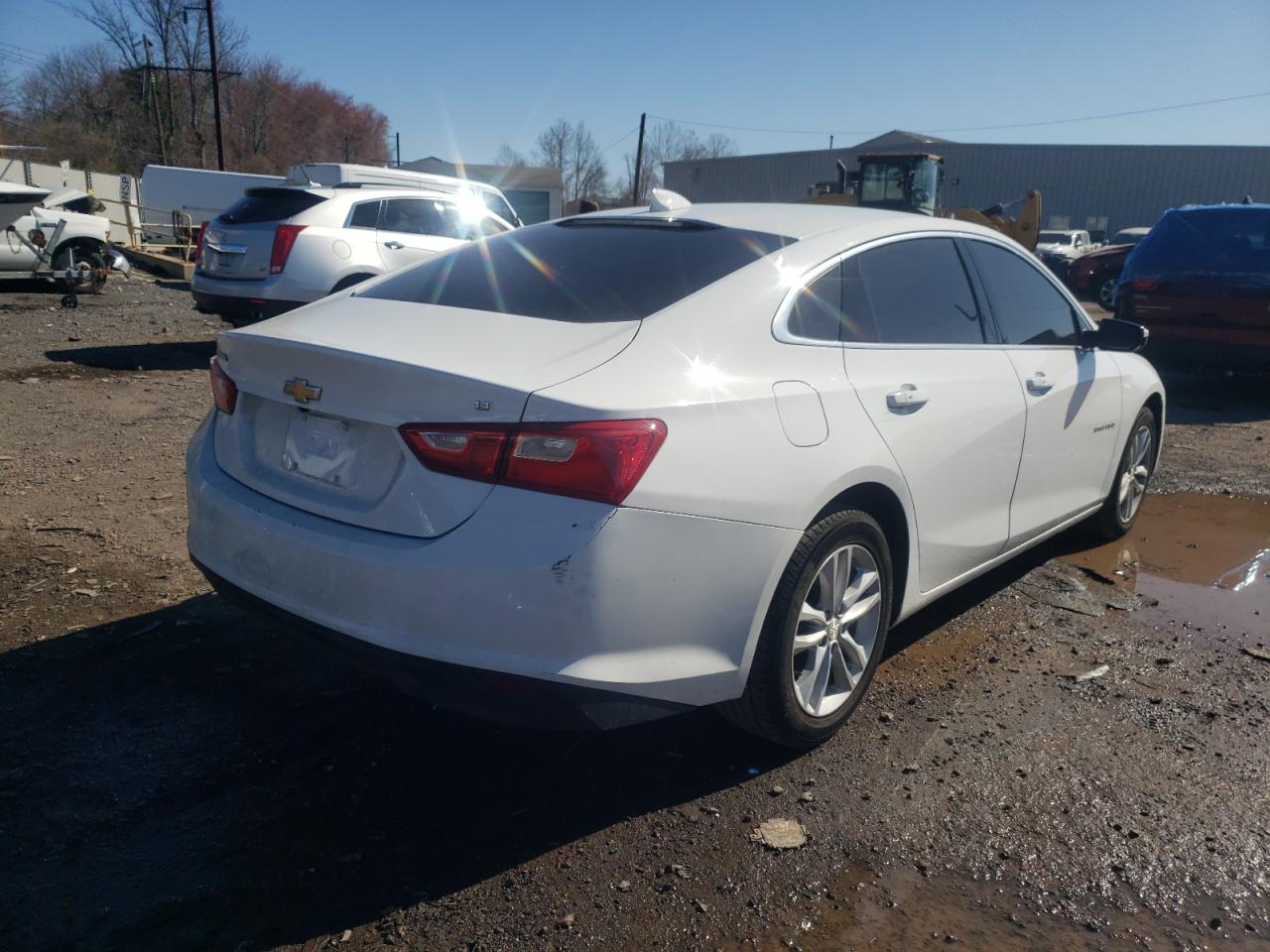 Photo 4 from auction – 2018 CHEVROLET MALIBU LT with VIN 1G1ZD5ST0JF231195