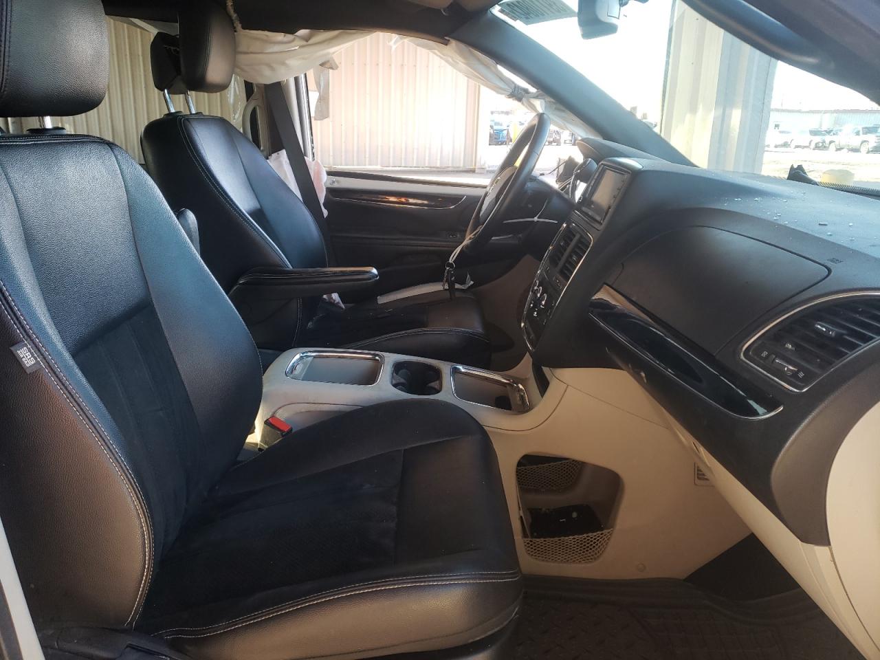 Photo 5 from auction – 2018 DODGE GRAND CARA with VIN 2C4RDGCG0JR242033