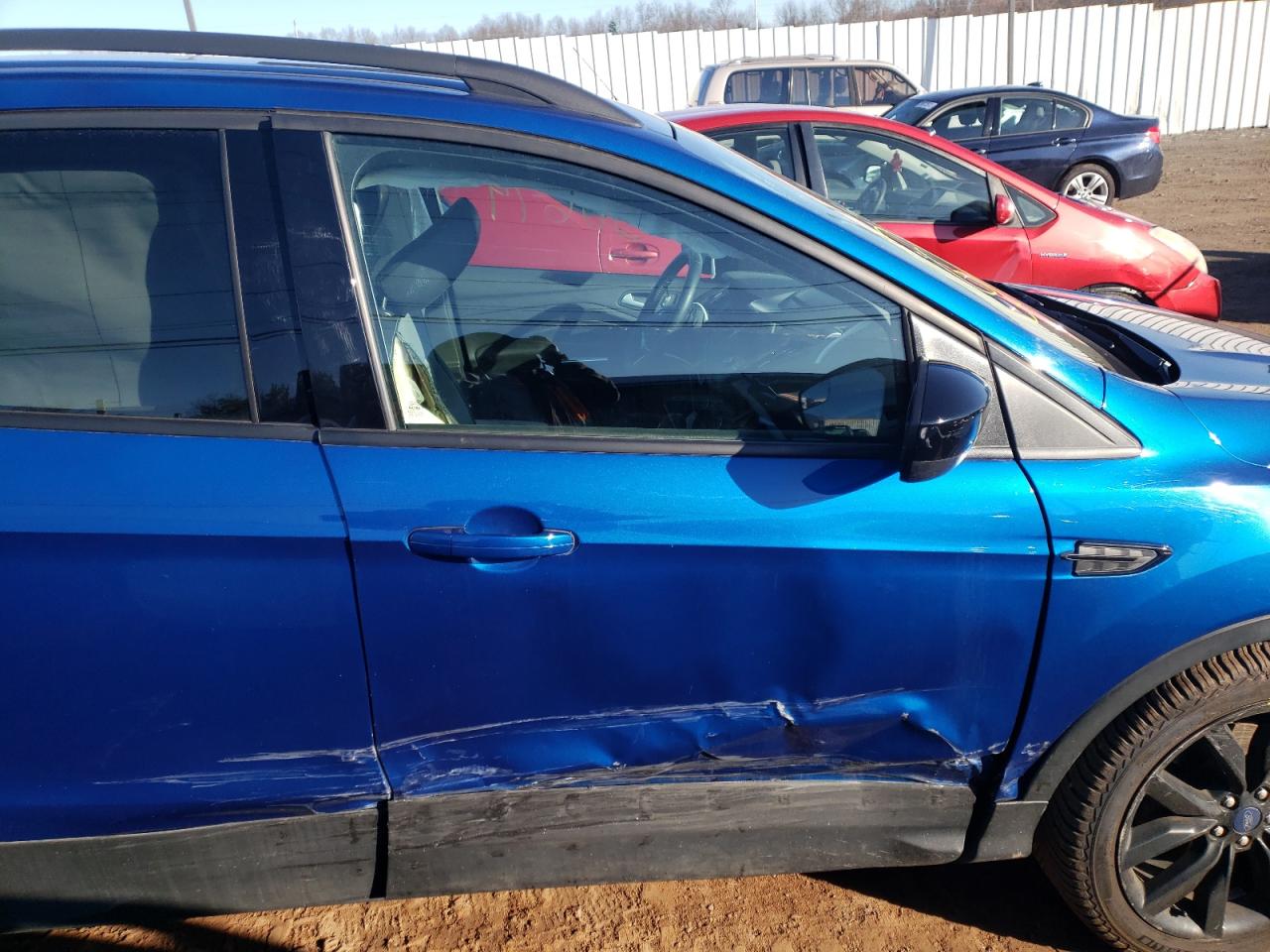 Photo 9 from auction – 2018 FORD ESCAPE SE with VIN 1FMCU9GD0JUD12811