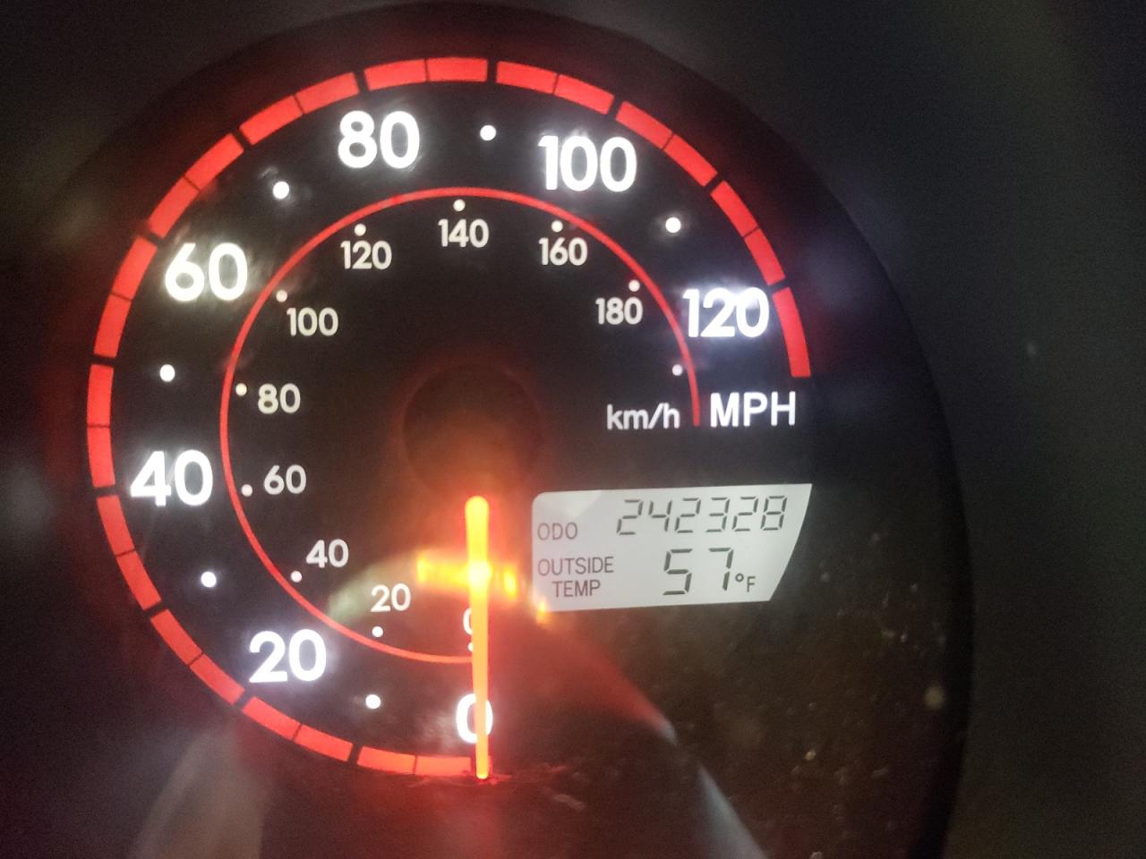 Photo 8 from auction – 2005 TOYOTA COROLLA MA with VIN 2T1KR32E15C428083