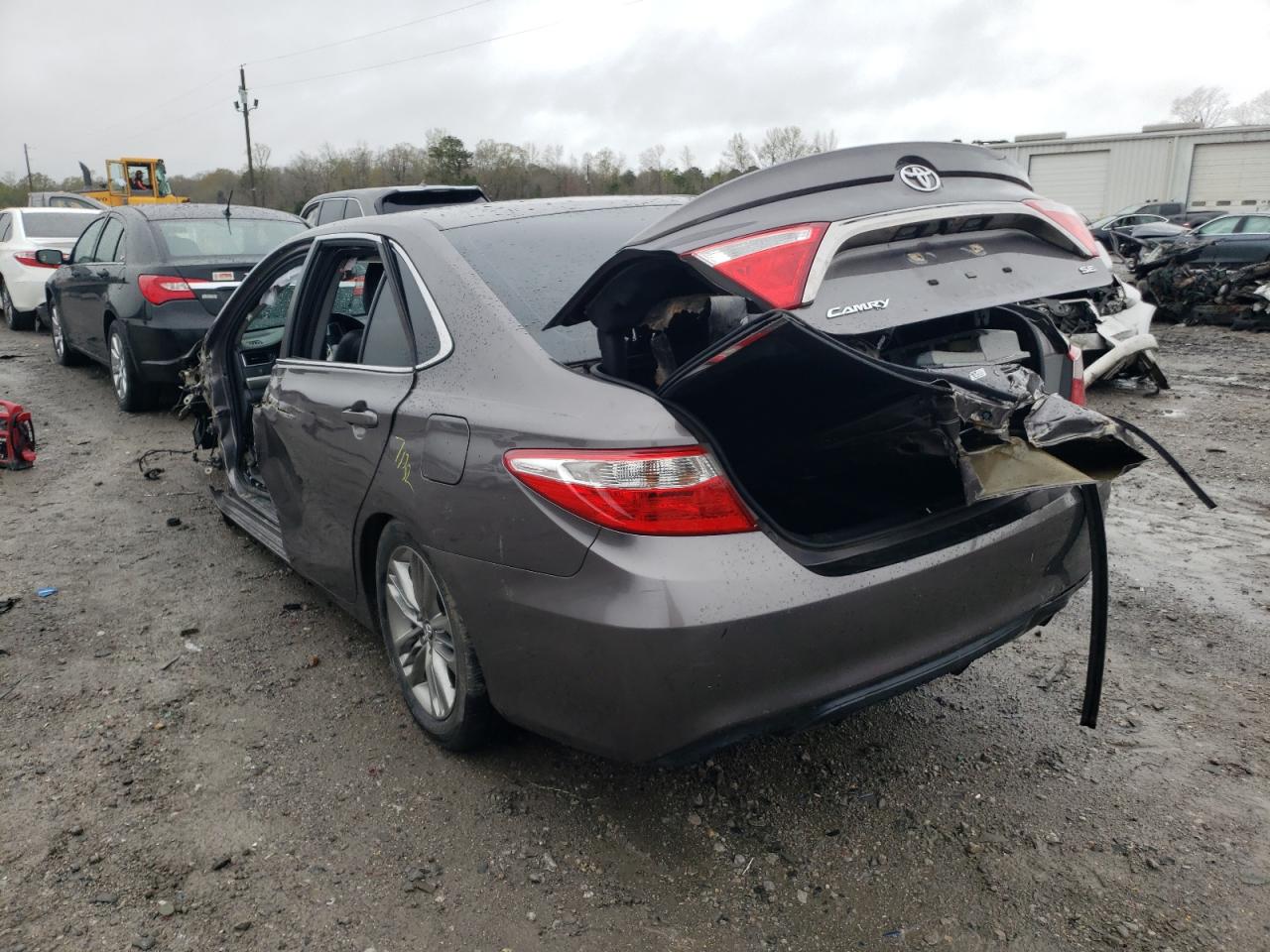 Photo 3 from auction – 2015 TOYOTA CAMRY LE with VIN 4T1BF1FK6FU065101