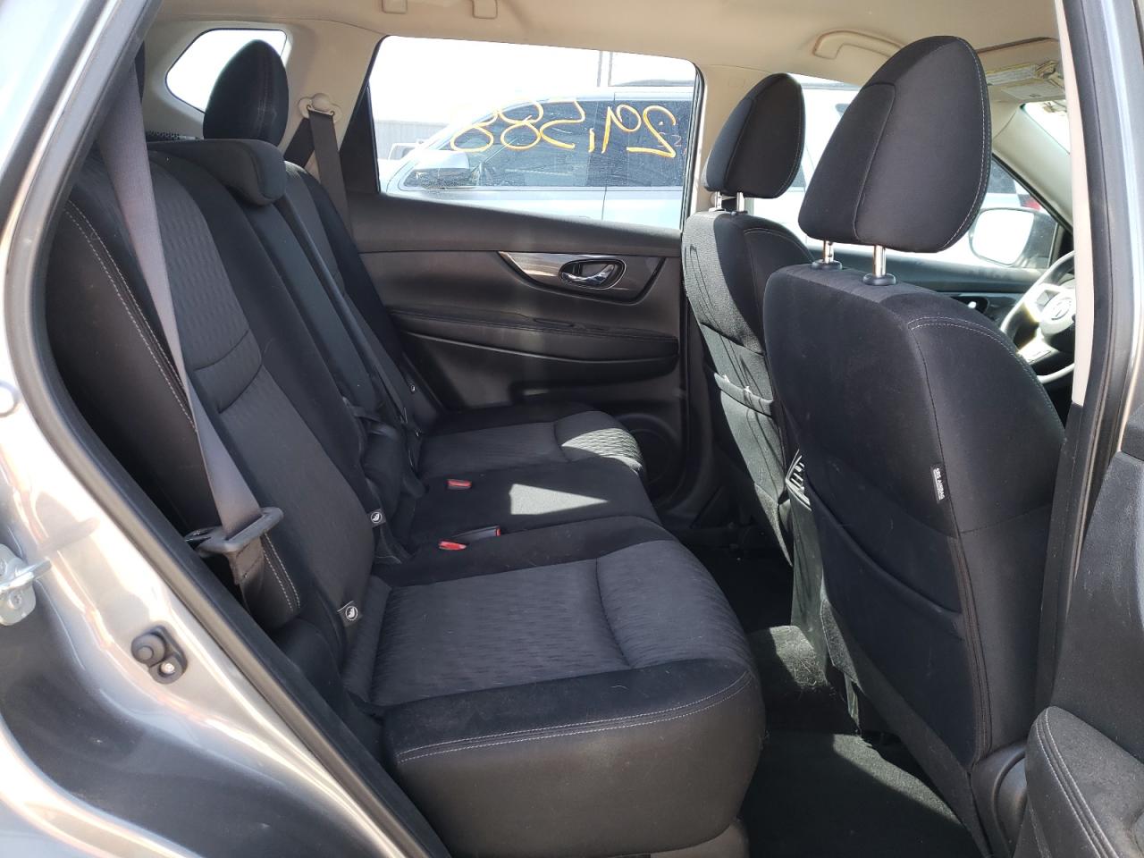 Photo 6 from auction – 2017 NISSAN ROGUE S with VIN JN8AT2MT8HW135820
