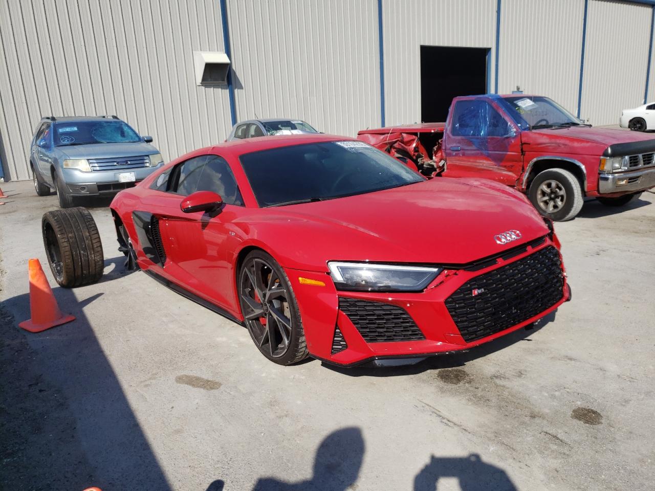AUDI R8 2022 with VIN WUACEAFX8N7900266 - Photo from auction