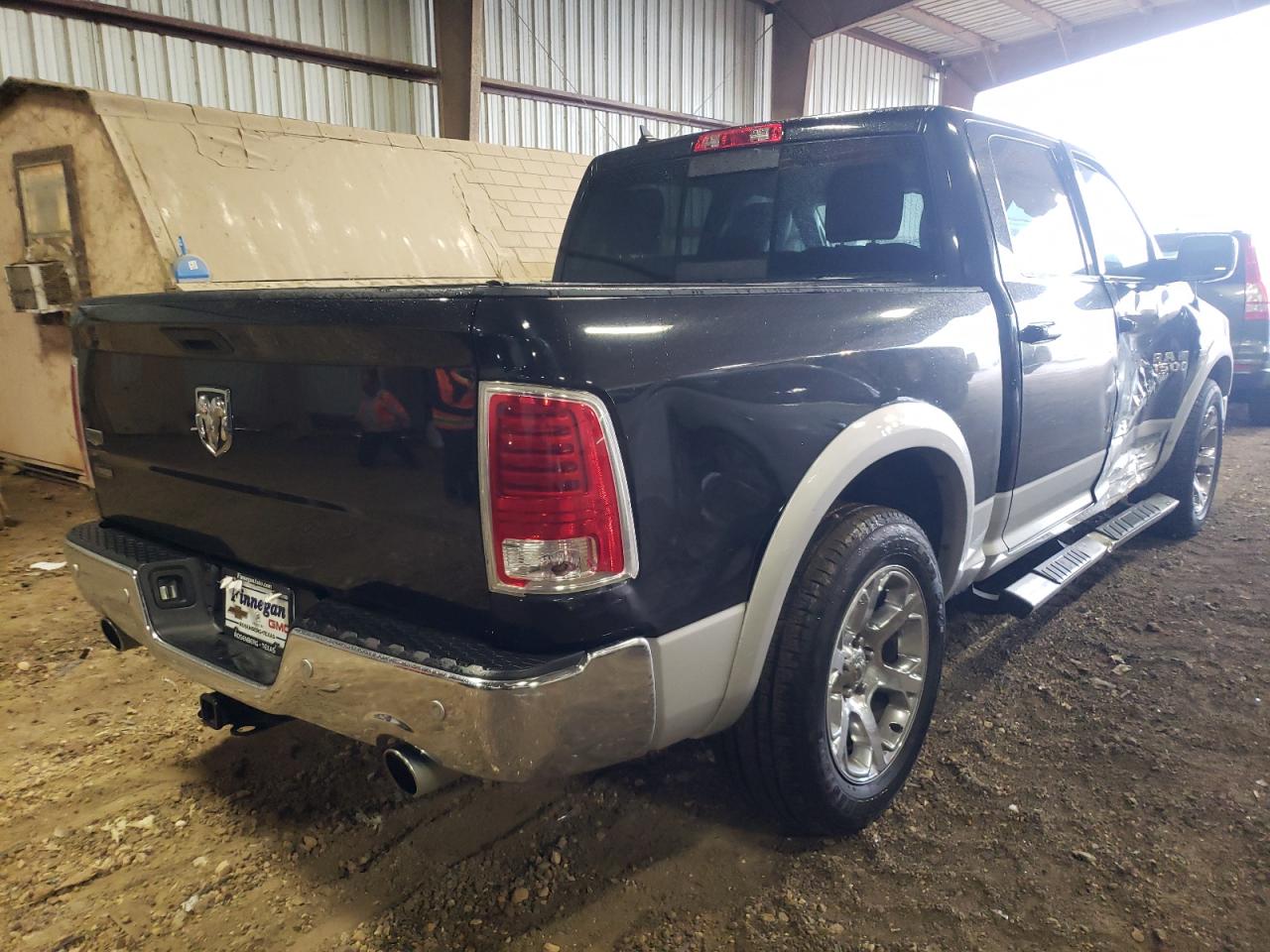 Photo 4 from auction – 2017 RAM 1500 LARAM with VIN 1C6RR6NT0HS576939