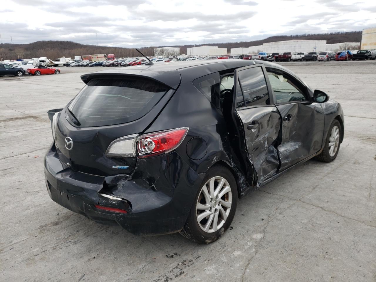 Photo 4 from auction – 2012 MAZDA 3 I with VIN JM1BL1L78C1555498