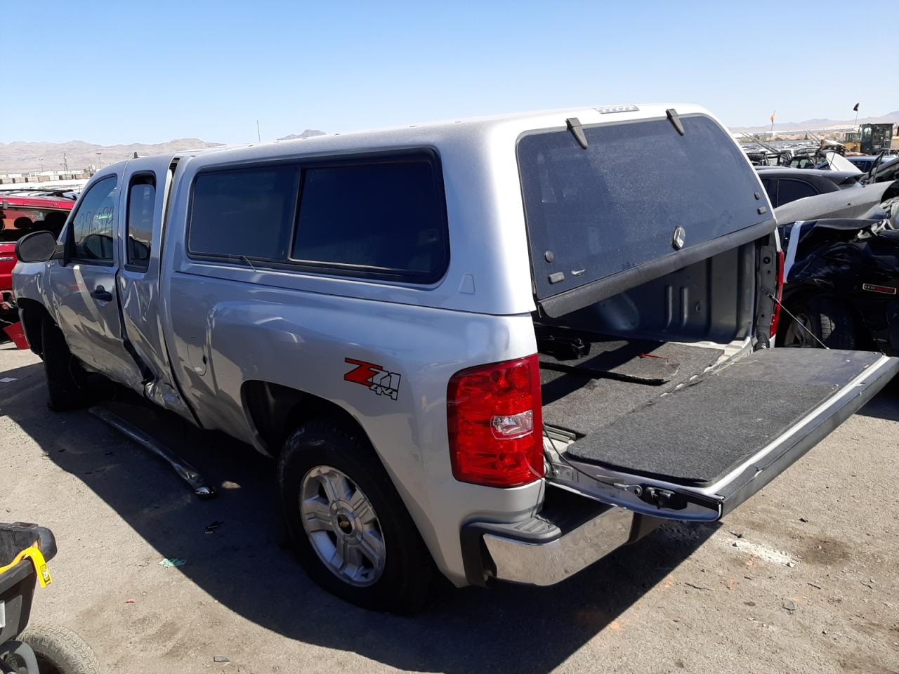 Photo 3 from auction – 2010 CHEVROLET SILVERADO with VIN 1GCSKSE3XAZ296272