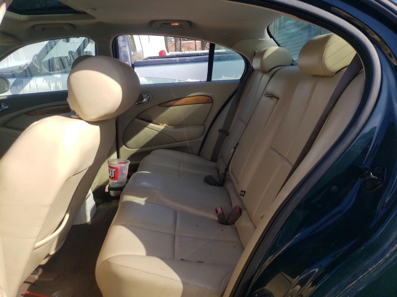 Photo 6 from auction – 2005 JAGUAR S-TYPE with VIN SAJWA01TX5FN22737