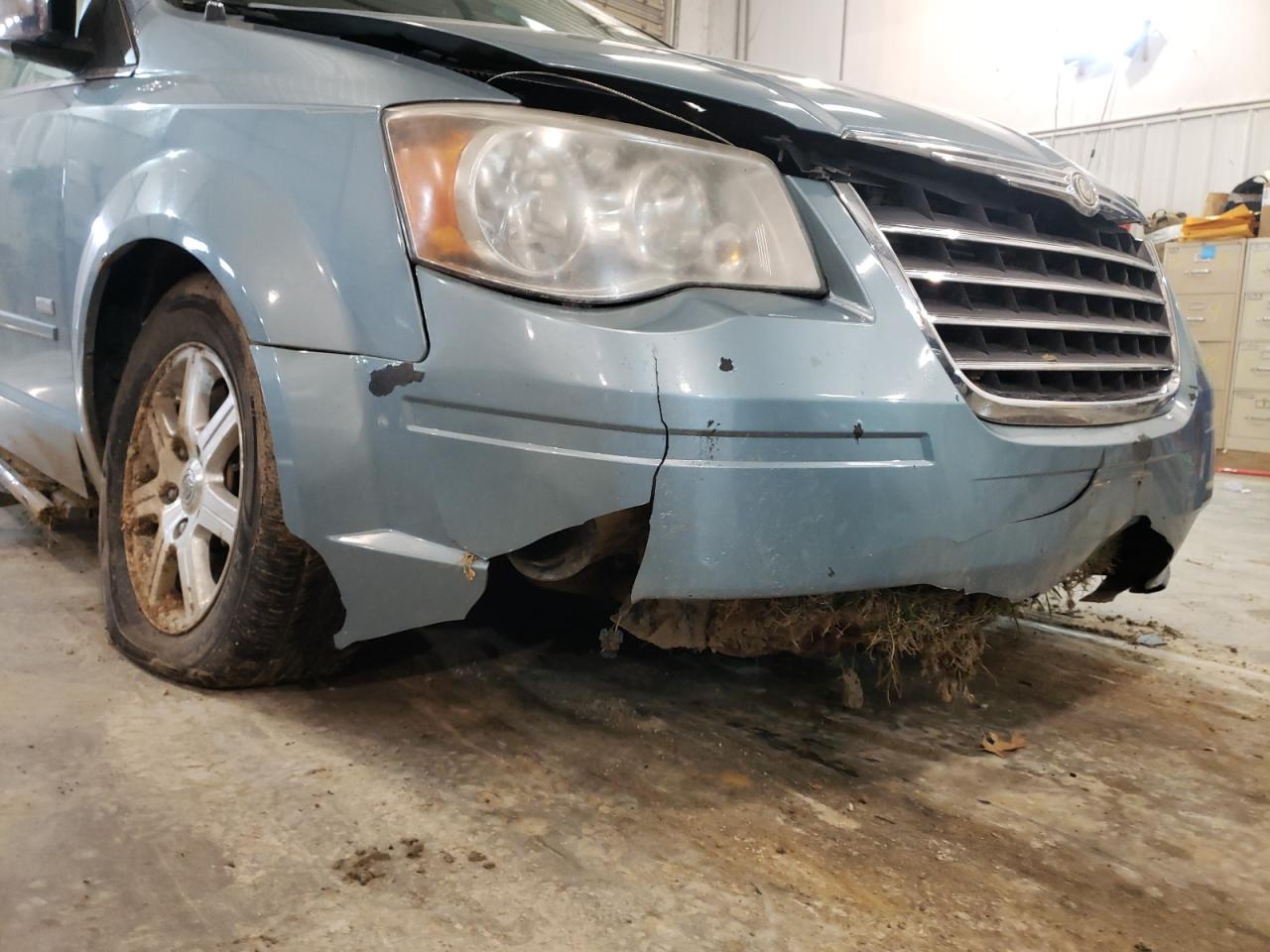 Photo 9 from auction – 2008 CHRYSLER TOWN & COU with VIN 2A8HR54P38R763363