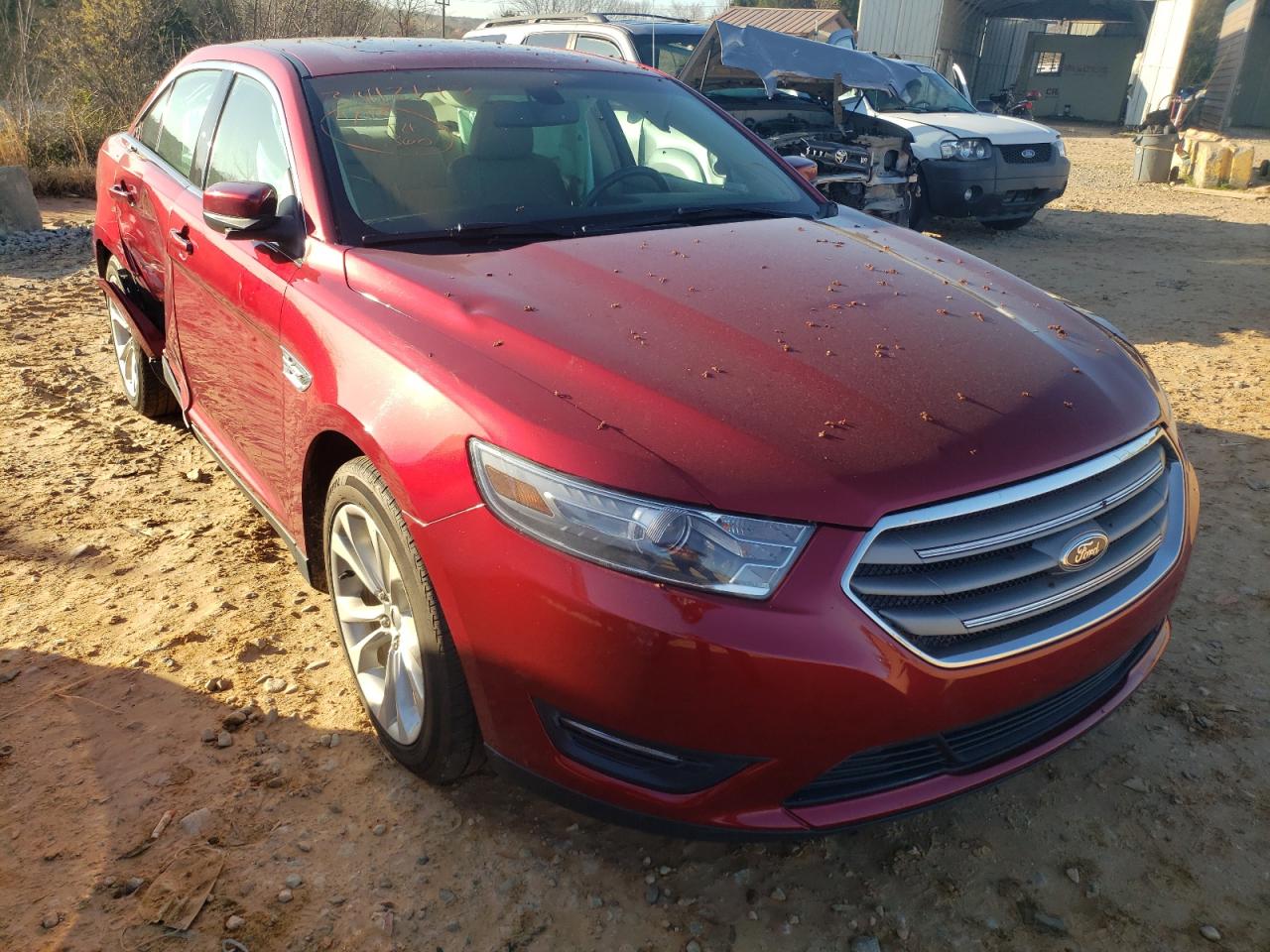 FORD TAURUS SEL 2013 مع رقم تعريف المركبة 1FAHP2E88DG176581 - صورة من المزاد