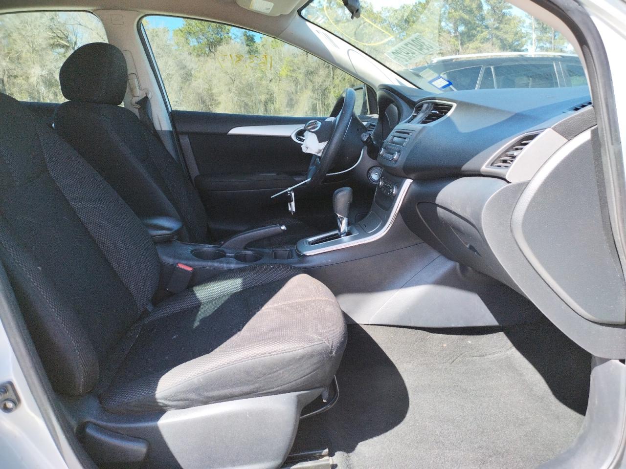 Photo 5 from auction – 2013 NISSAN SENTRA S with VIN 3N1AB7AP3DL756503
