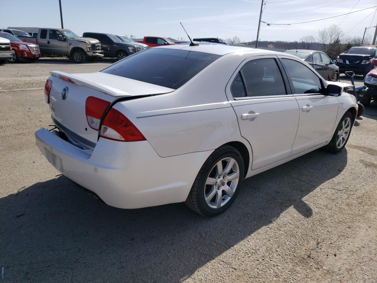 Photo 4 from auction – 2011 MERCURY MILAN PREM with VIN 3MEHM0JA8BR601995