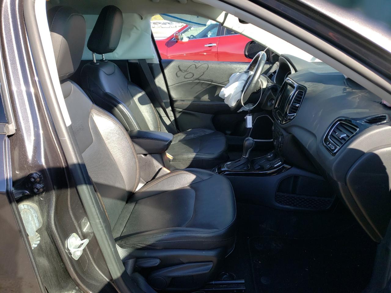 Photo 5 from auction – 2020 JEEP COMPASS LI with VIN 3C4NJDCB5LT121993