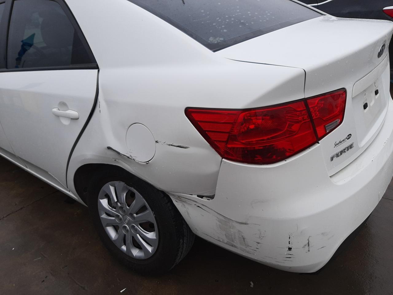 Photo 9 from auction – 2010 KIA FORTE LX with VIN KNAFT4A2XA5078702