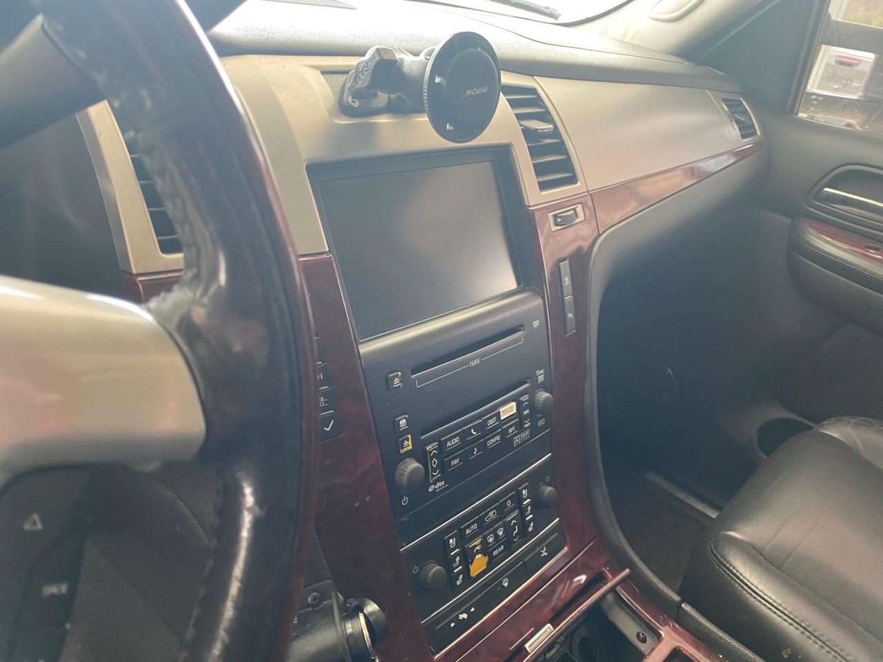 Photo 9 from auction – 2008 CADILLAC ESCALADE E with VIN 1GYFK66878R275600