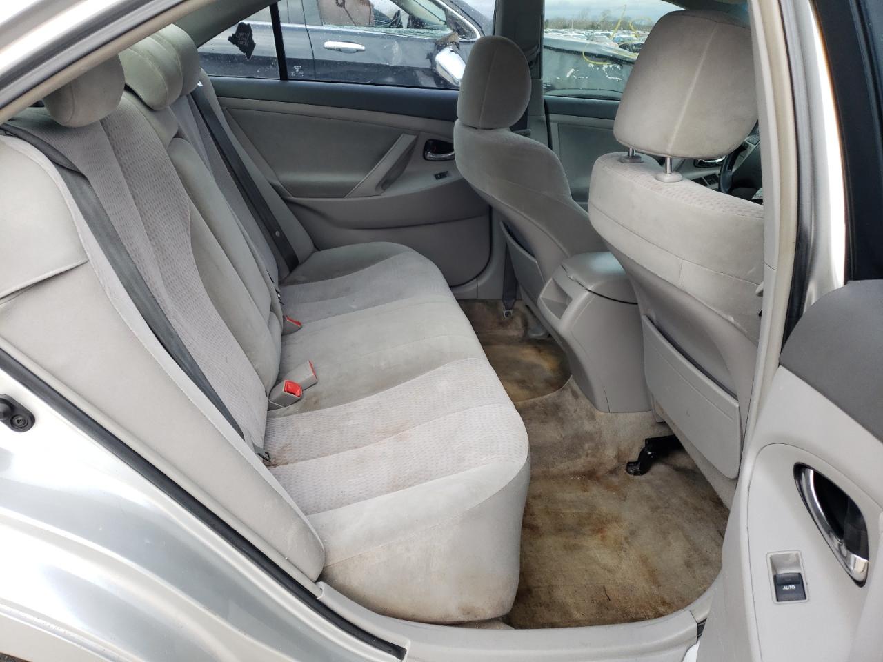 Photo 6 from auction – 2011 TOYOTA CAMRY BASE with VIN 4T1BF3EK4BU135511