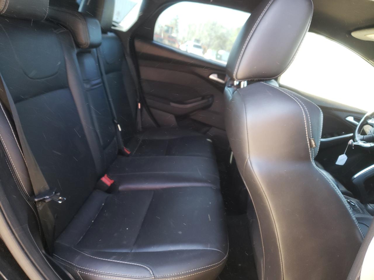 Photo 6 from auction – 2013 FORD FOCUS ST with VIN 1FADP3L98DL323277