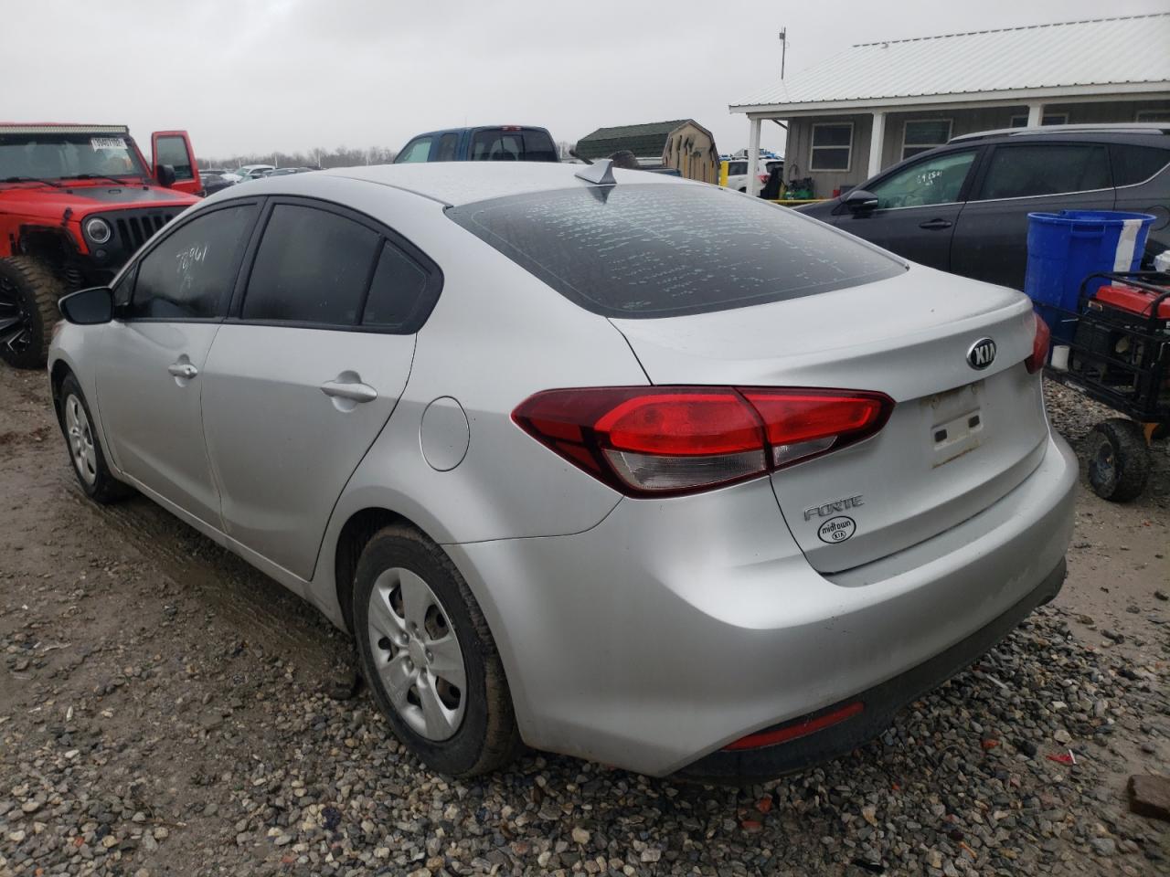 Photo 3 from auction – 2017 KIA FORTE LX with VIN 3KPFL4A72HE122611