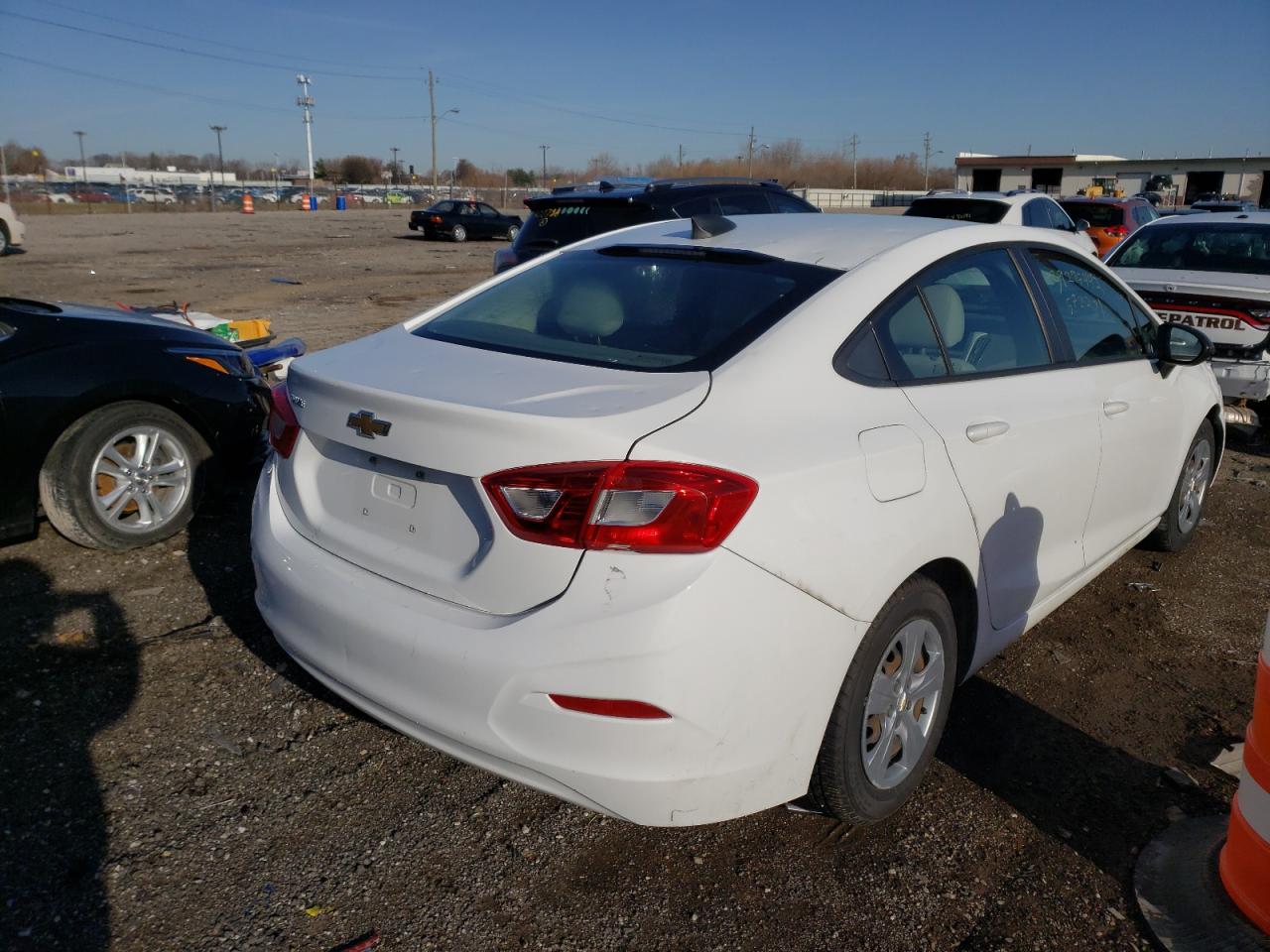 Photo 4 from auction – 2017 CHEVROLET CRUZE LS with VIN 3G1BB5SM0HS572201