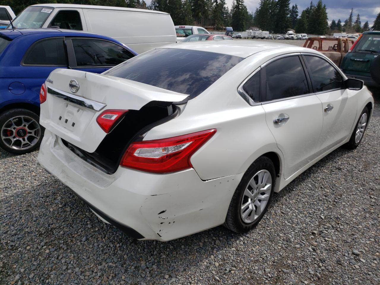 Photo 4 from auction – 2016 NISSAN ALTIMA 2.5 with VIN 1N4AL3AP7GN363911