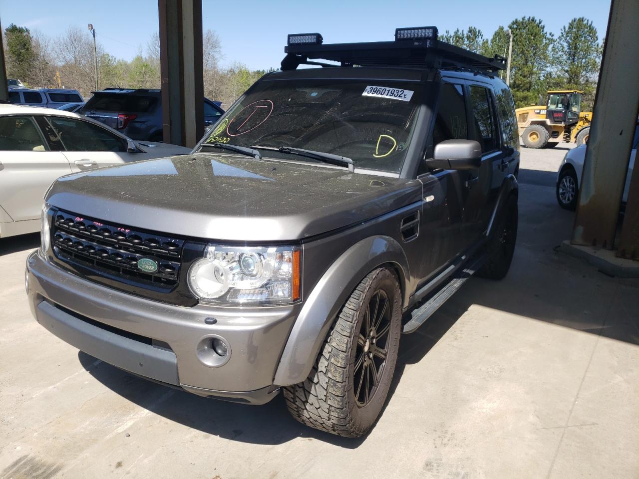 Photo 2 from auction – 2011 LAND ROVER LR4 HSE LU with VIN SALAK2D48BA585021