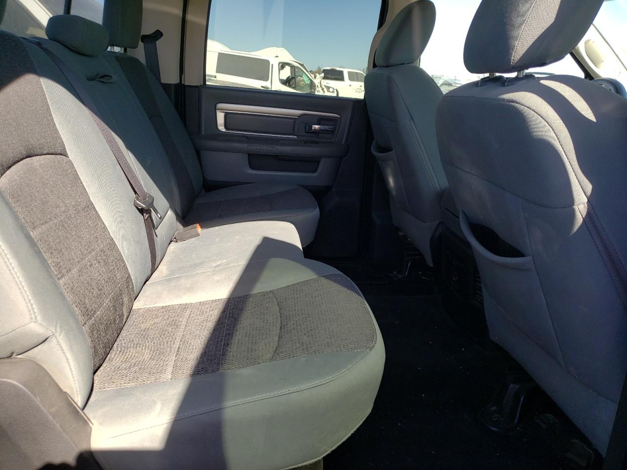 Photo 6 from auction – 2015 RAM 2500 SLT with VIN 3C6UR5DL2FG663977