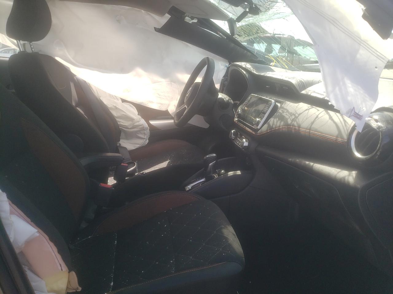 Photo 5 from auction – 2020 NISSAN KICKS SR with VIN 3N1CP5DVXLL536153