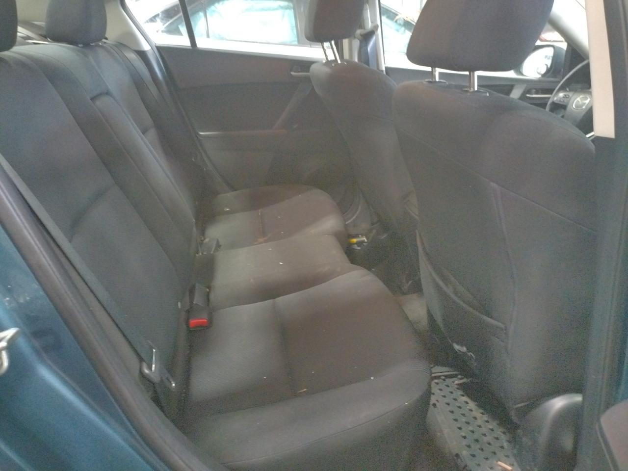 Photo 6 from auction – 2011 MAZDA 3 I with VIN JM1BL1VFXB1460931