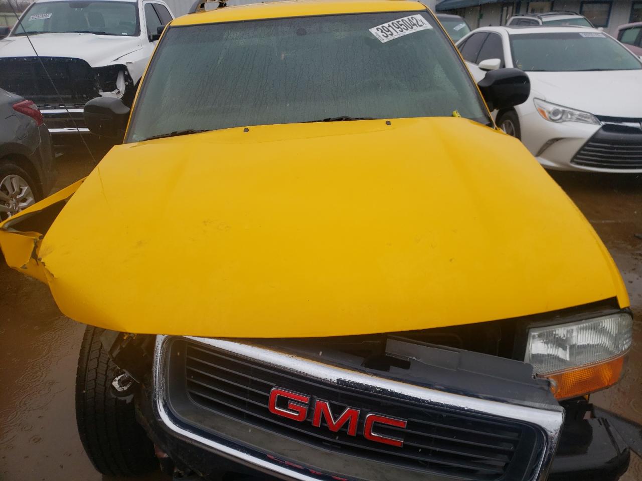 Photo 7 from auction – 2004 GMC SONOMA with VIN 1GTDT13X34K137404
