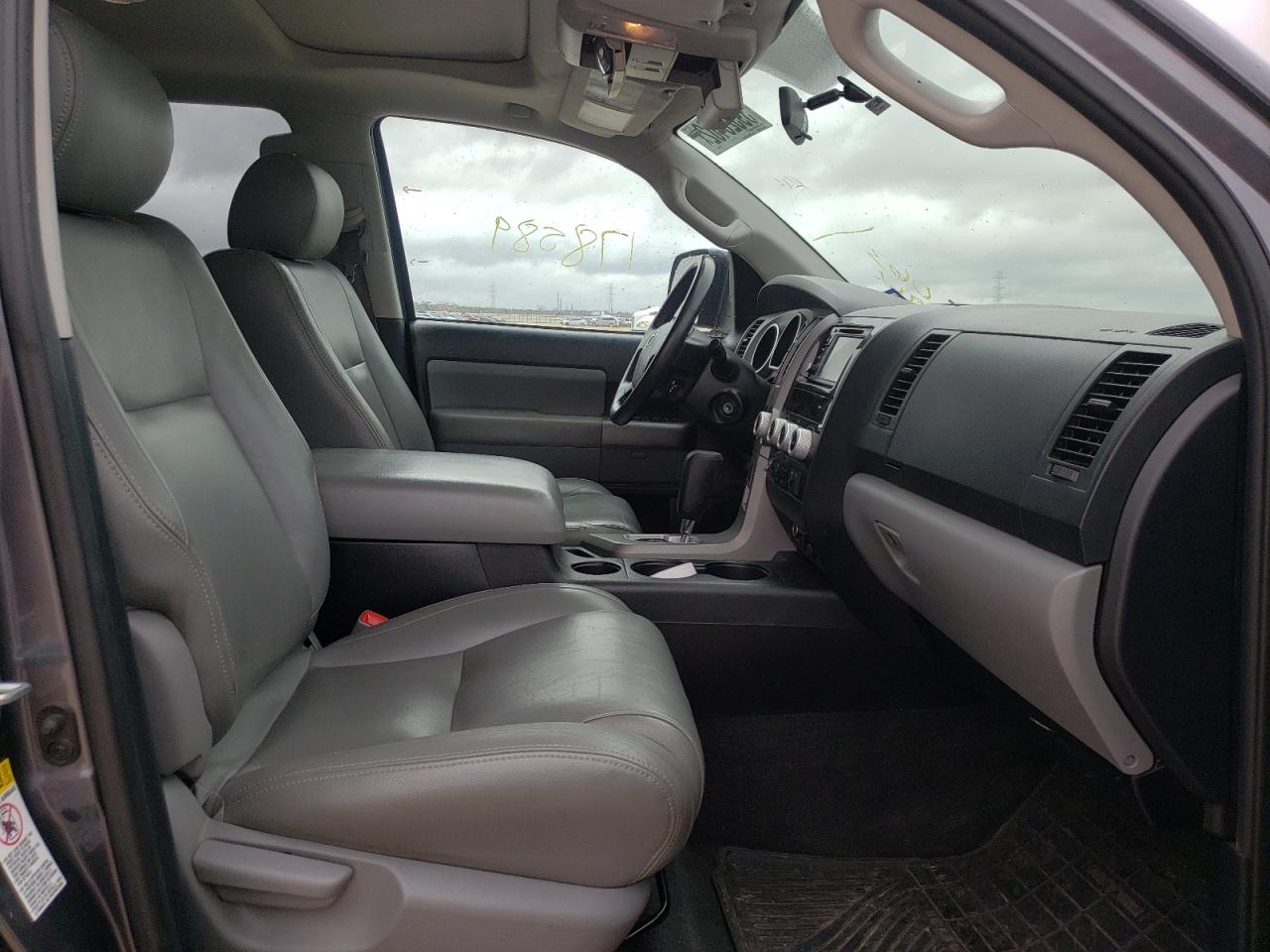 Photo 5 from auction – 2012 TOYOTA SEQUOIA SR with VIN 5TDBY5G16CS063912