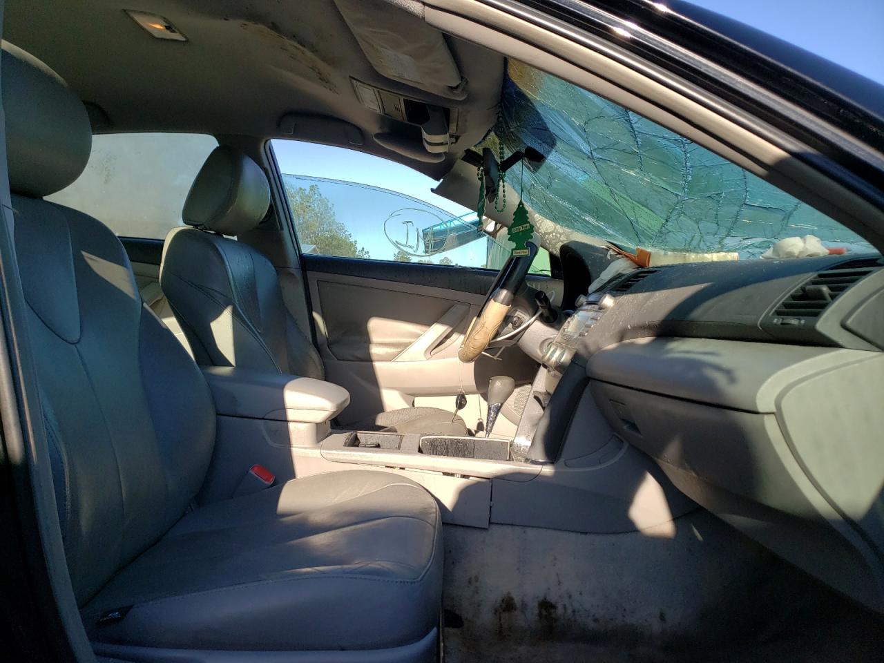 Photo 5 from auction – 2007 TOYOTA CAMRY CE with VIN 4T1BE46K67U048725